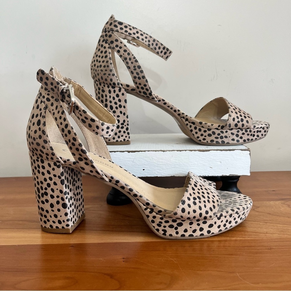 CL by Laundry Dalmatian Print Platform Block Heel Sandals Tan Black Gasp-002 9